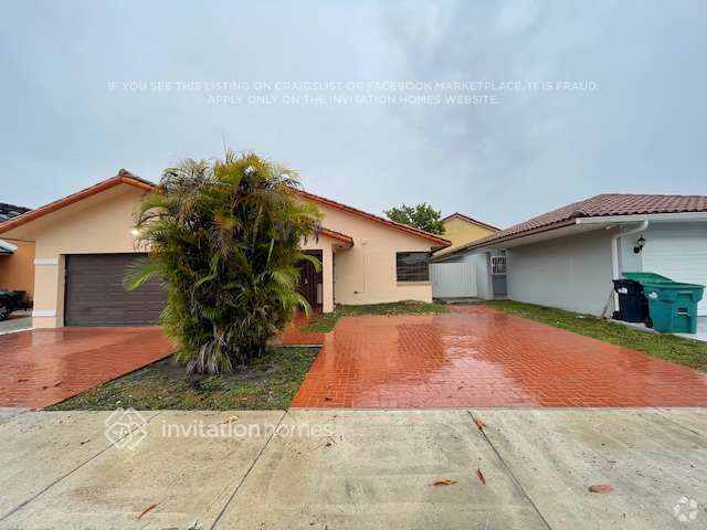 Building Photo - 15620 SW 57th St