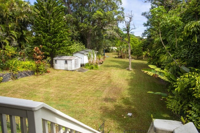 Building Photo - 592 Kaupakalua Rd