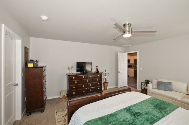 Building Photo - 3/2/2 Rental in the Meadows ~ 1743 Wesleyan!