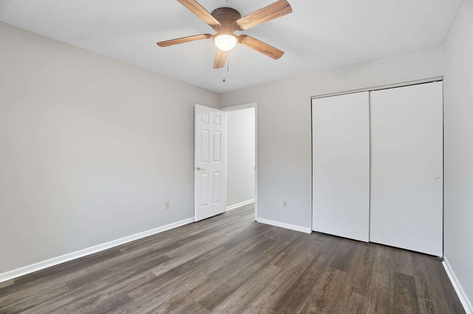 Building Photo - 812 Villa Park Ct