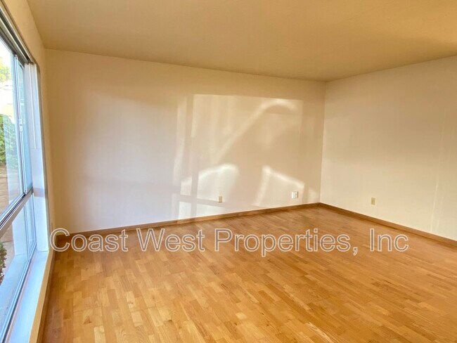 Primary Photo - 1280 Goshen St