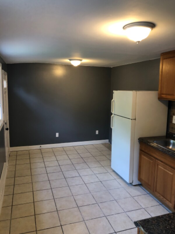 Building Photo - 52 Daniel Ave