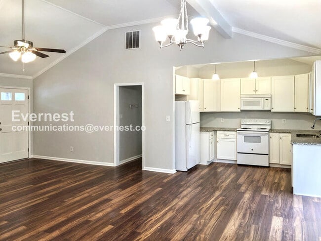 Building Photo - 540 Oglesby Bridge Rd SE