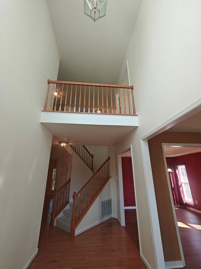 Building Photo - 2625 Piney Ridge Dr