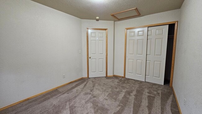 Building Photo - 1604 Columbine Village Dr