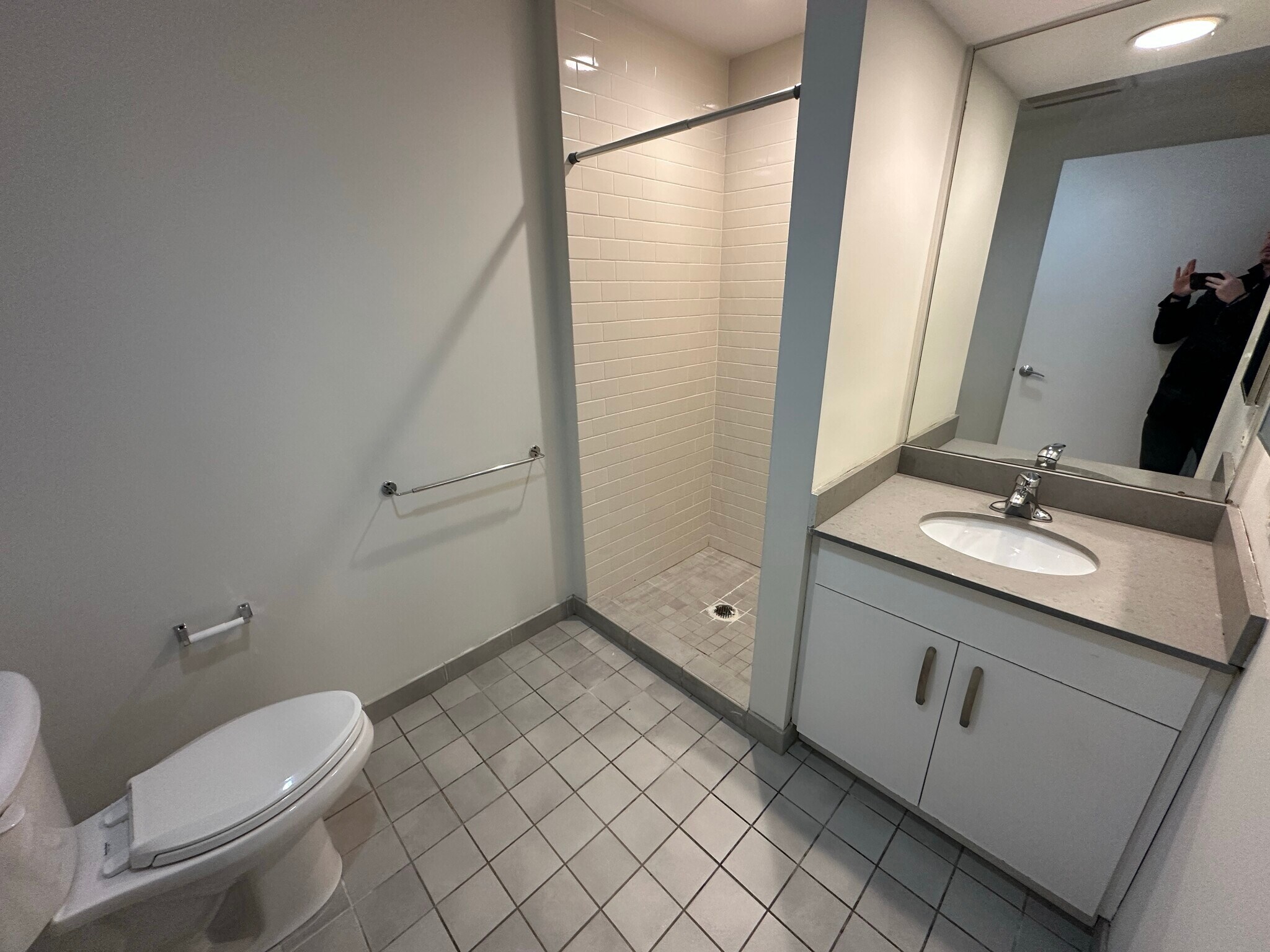 Building Photo - 599 Albany St