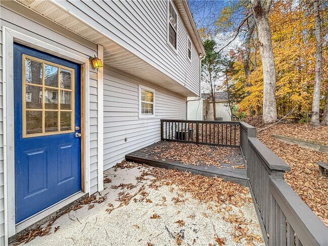 Building Photo - 5907 Brookside Dr SE