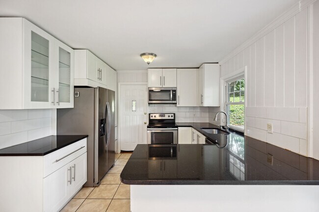 Building Photo - 4105 Ashwoody Trl NE