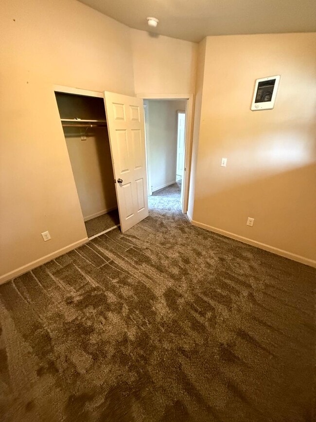 Building Photo - 2523 Kincaid St