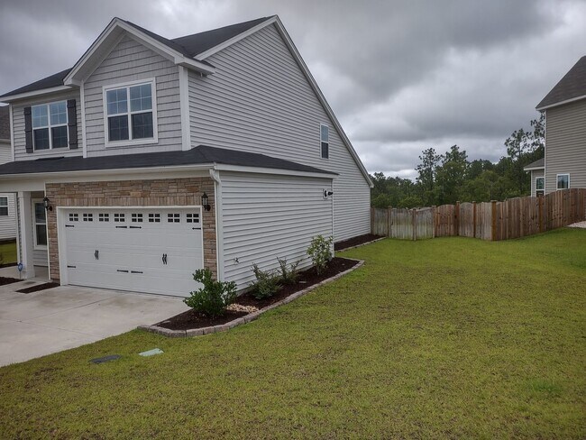 Building Photo - Wonderful Four Bedroom Home Located in the...