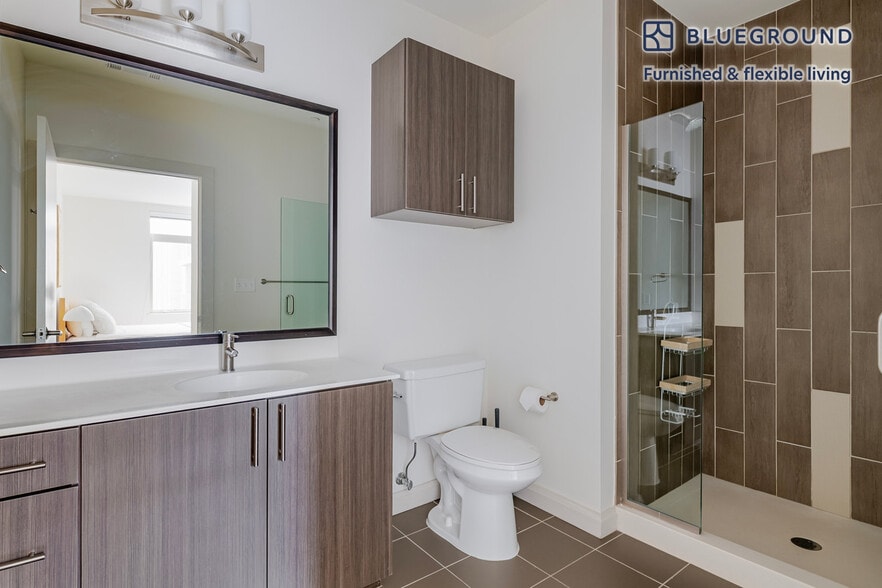 Building Photo - 36 River St