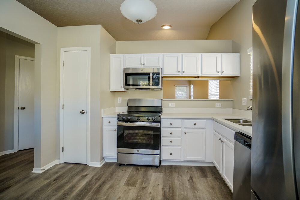 Building Photo - 1551 Covina Dr