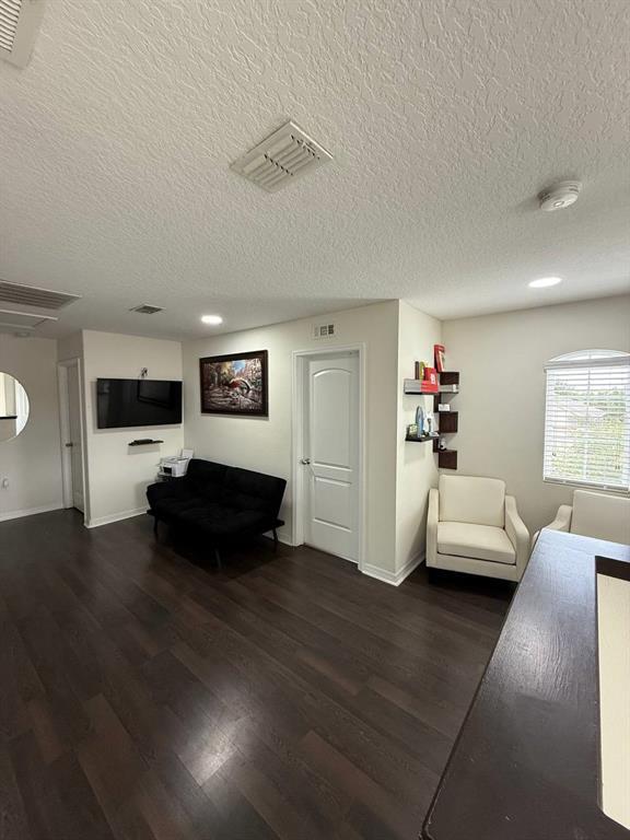 Building Photo - 2342 Beacon Landing Cir