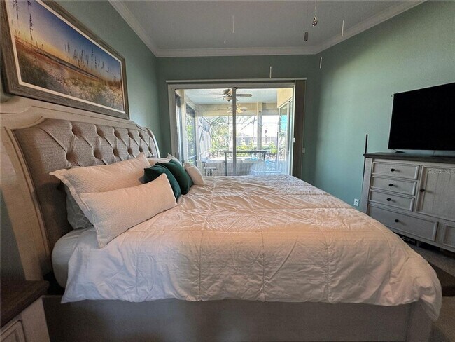 Building Photo - 4727 Spinnaker Dr