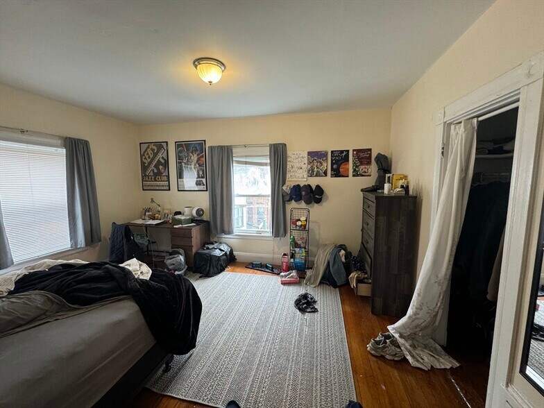 *Pictures are representative samples of the advertised unit. In some cases, the actual units you tou - 20 South St