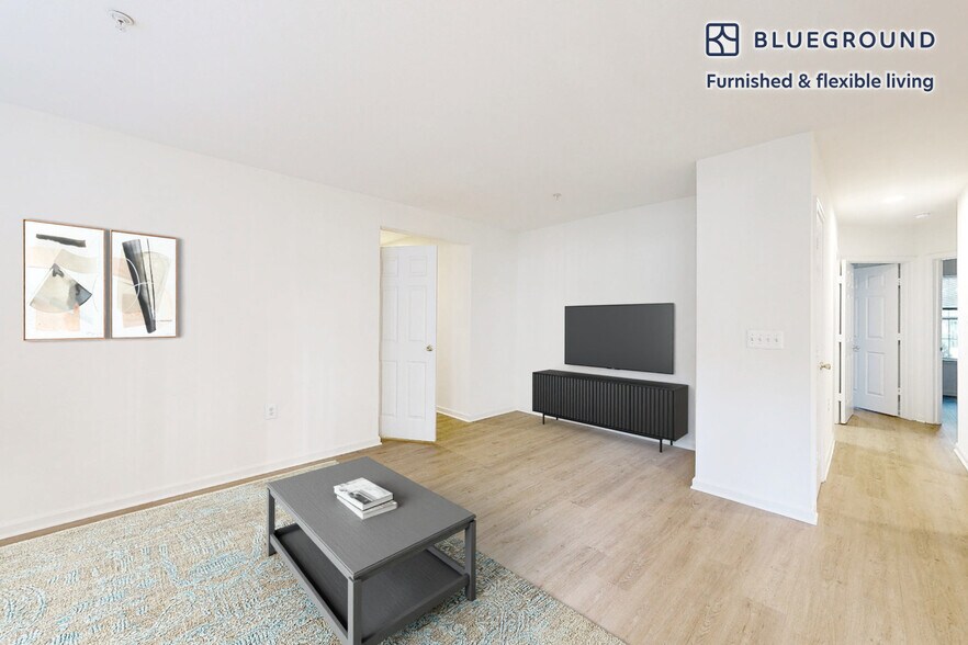 Building Photo - 1569 Onyx Dr