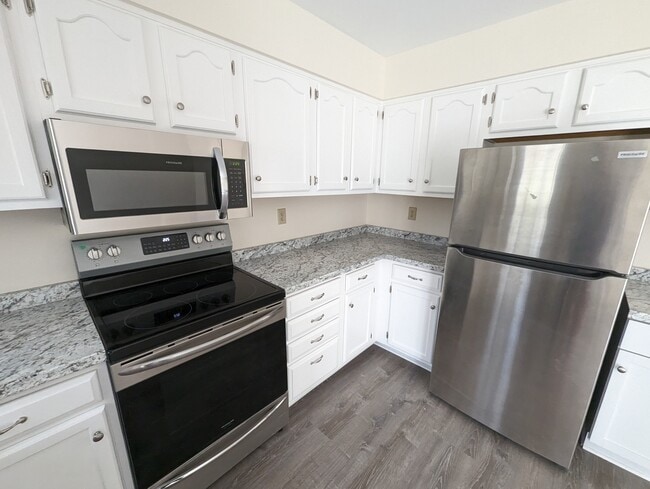 Building Photo - 172 Williamsburg Ct