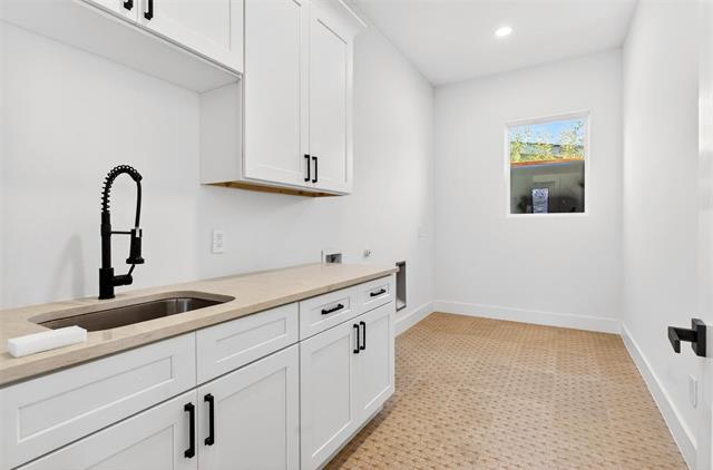 Building Photo - 3754 Durango Dr