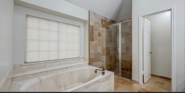 Building Photo - 9803 Knights Dr