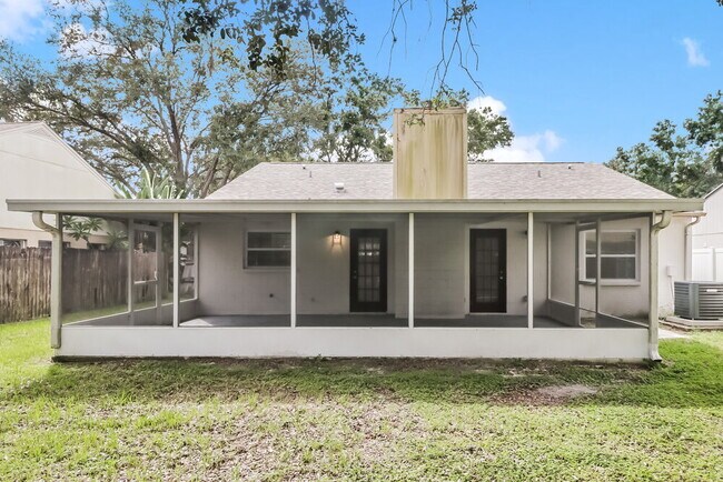 Building Photo - 1526 Baker Rd