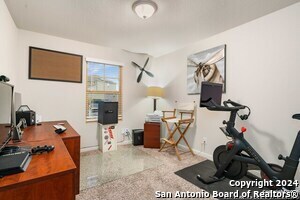 Building Photo - 100 Hunters Cp