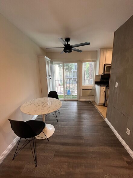 Building Photo - 4860 Rolando Ct