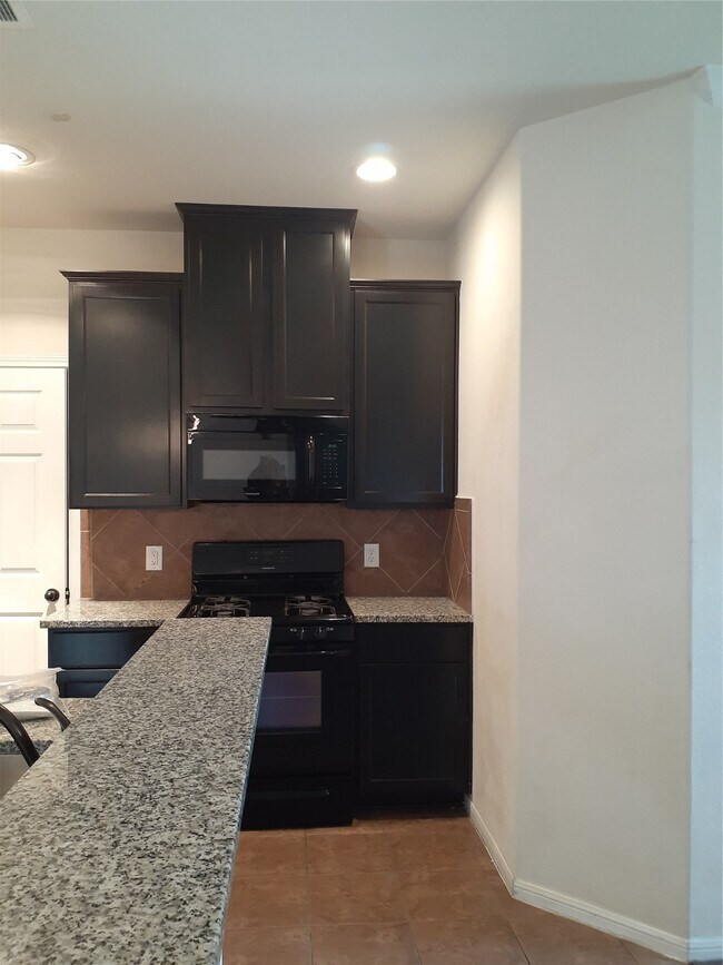 Building Photo - 6603 Sharpstone Creek Ln