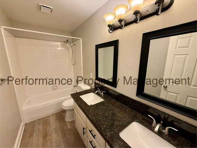 Building Photo - Stunning 4 Bed/2 Bath Riverlakes Home w/ Solar & $0 Deposit Option