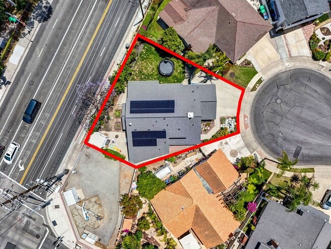 Building Photo - 14501 Wesfall Rd., Tustin CA 92780 5 BR, 3...