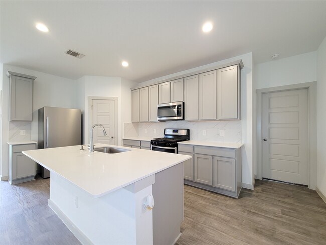 Building Photo - 7722 Caldwell Crk Wy