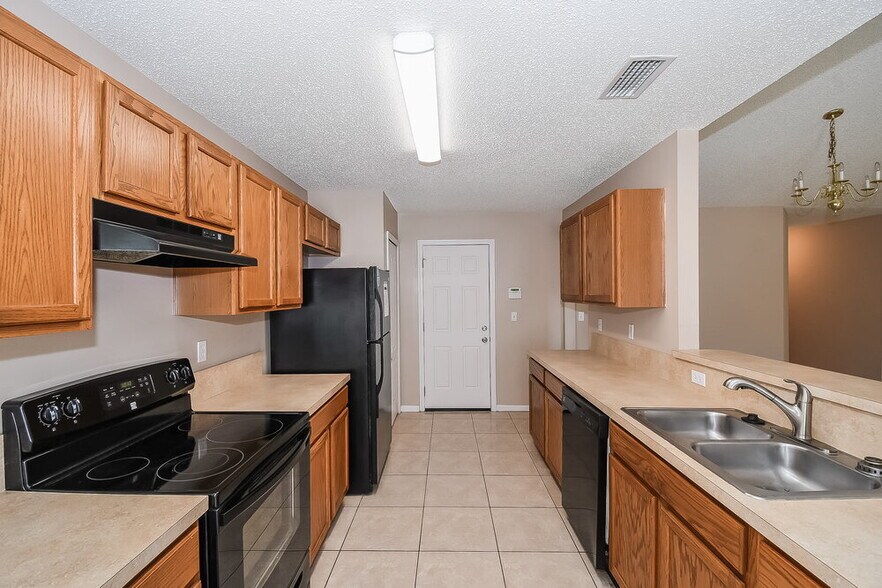 Building Photo - 6522 Blue Leaf Ln