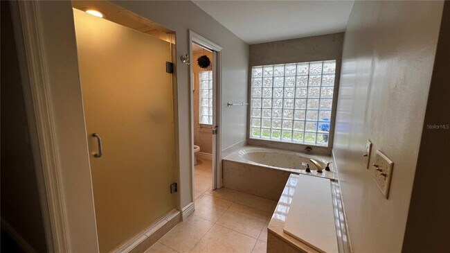 Building Photo - 8625 Vista Shores Ct