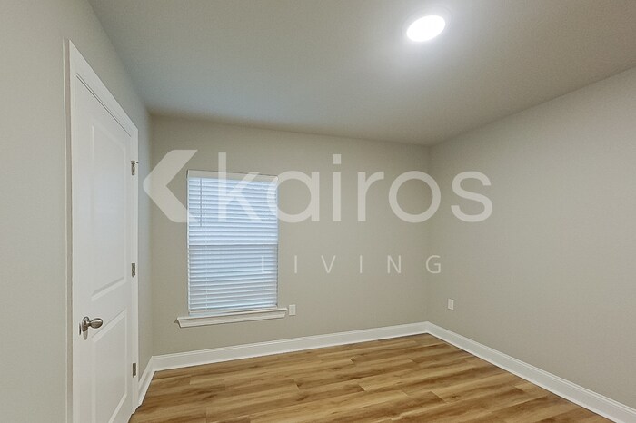 Building Photo - 13769 Pinyon Dr