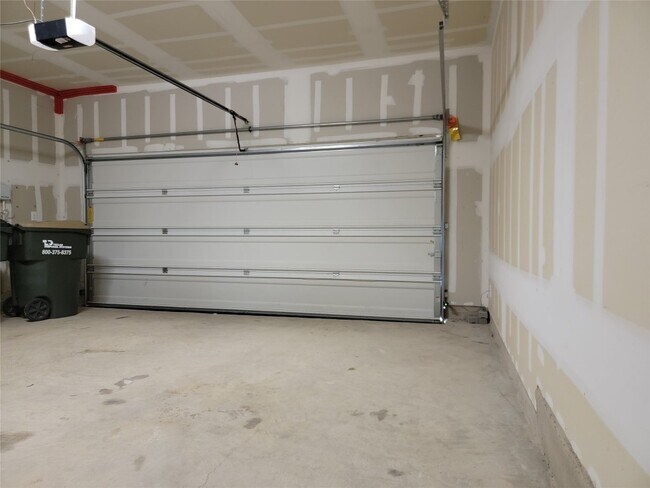 Building Photo - 322 Wapiti Rd