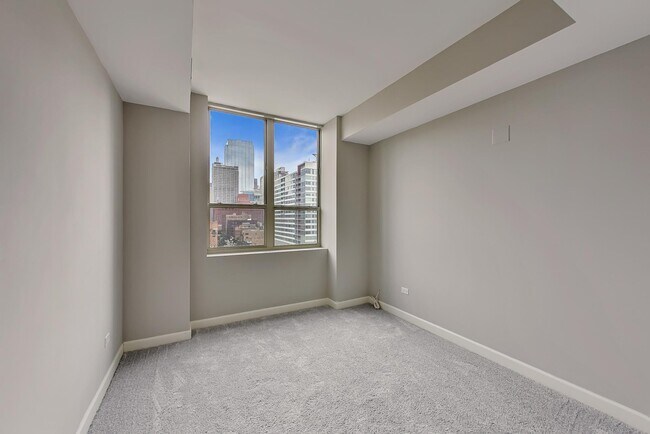 Building Photo - 720 W Randolph St