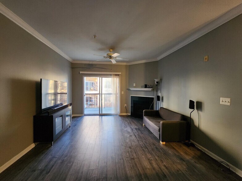 Building Photo - 11355 Aristotle Dr