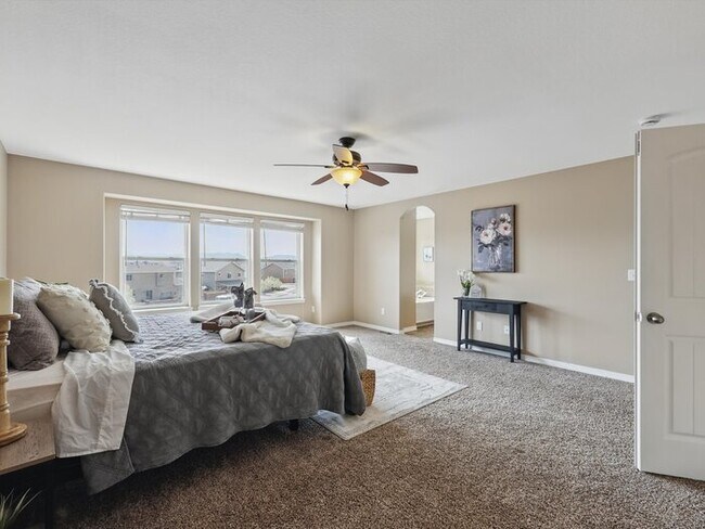 Building Photo - 8308 Needle Drop Ct