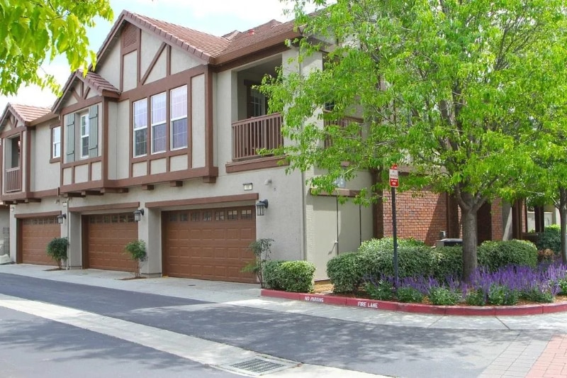 Primary Photo - 88 W Sergio Way