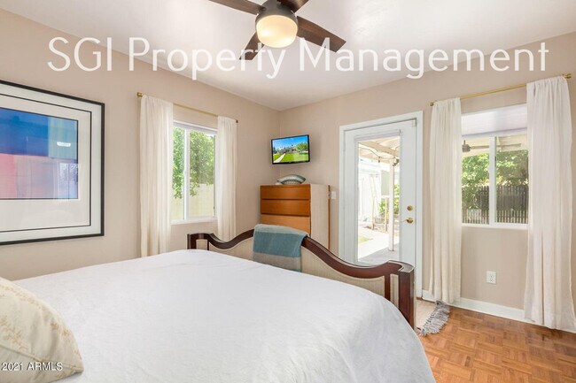 Building Photo - 1315 W Holly St