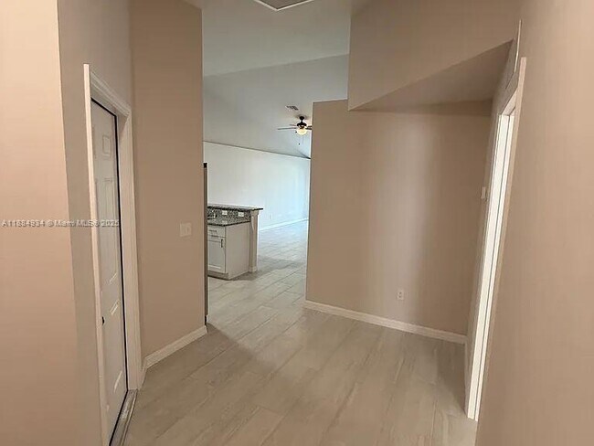 Building Photo - 1413 Academy Blvd