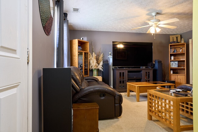 Building Photo - 1308 Kent Manor