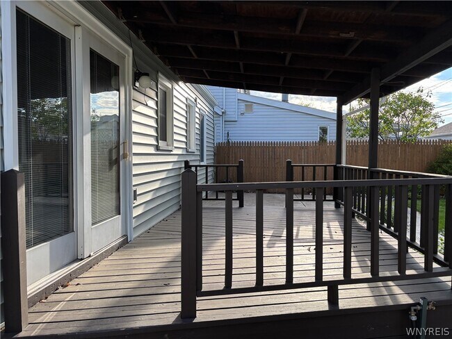 Building Photo - 230 Cleveland Dr