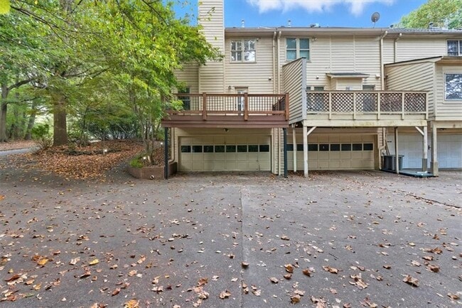 Building Photo - 1211 Whitlock Ridge Dr