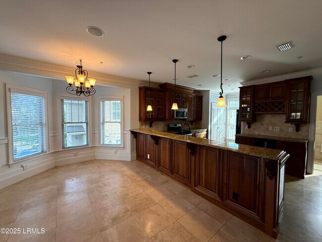 Building Photo - 54 Battery Crk Clb Dr