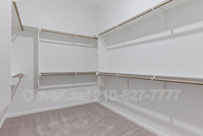 Building Photo - 200 Swinging H Ln