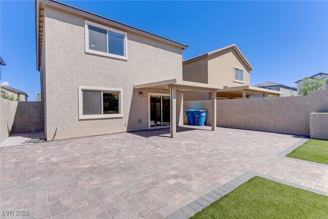 Building Photo - 9539 Wayfarer Seek Ct