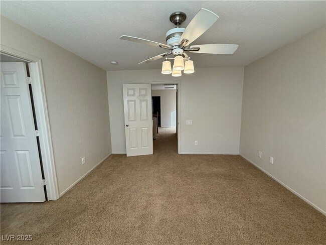 Building Photo - 2748 Drummossie Dr
