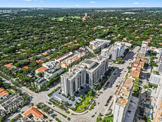 Building Photo - 600 Biltmore Way