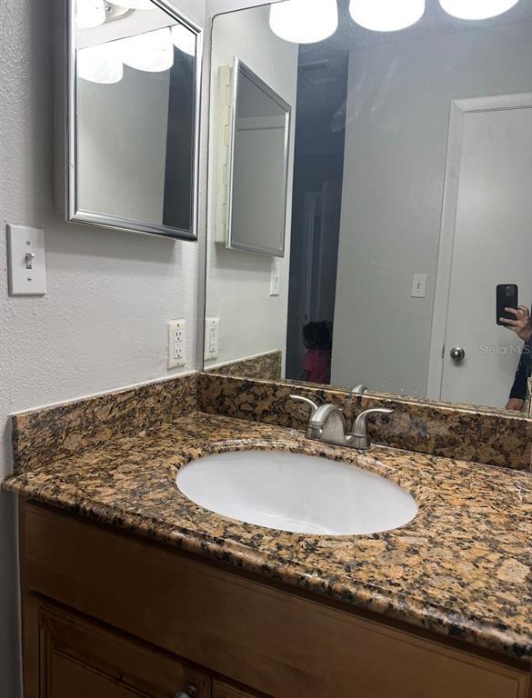 Building Photo - 224 Afton Square