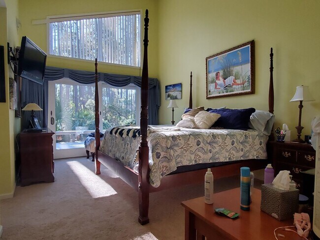 Building Photo - 6 Club Course Ln